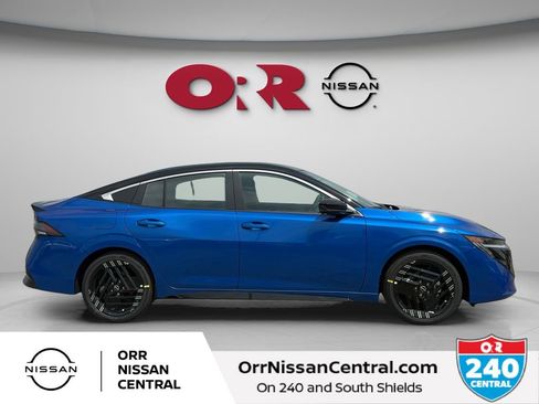 New 2026 Nissan Sentra SR w/ SR All Weather Package FWD image 4