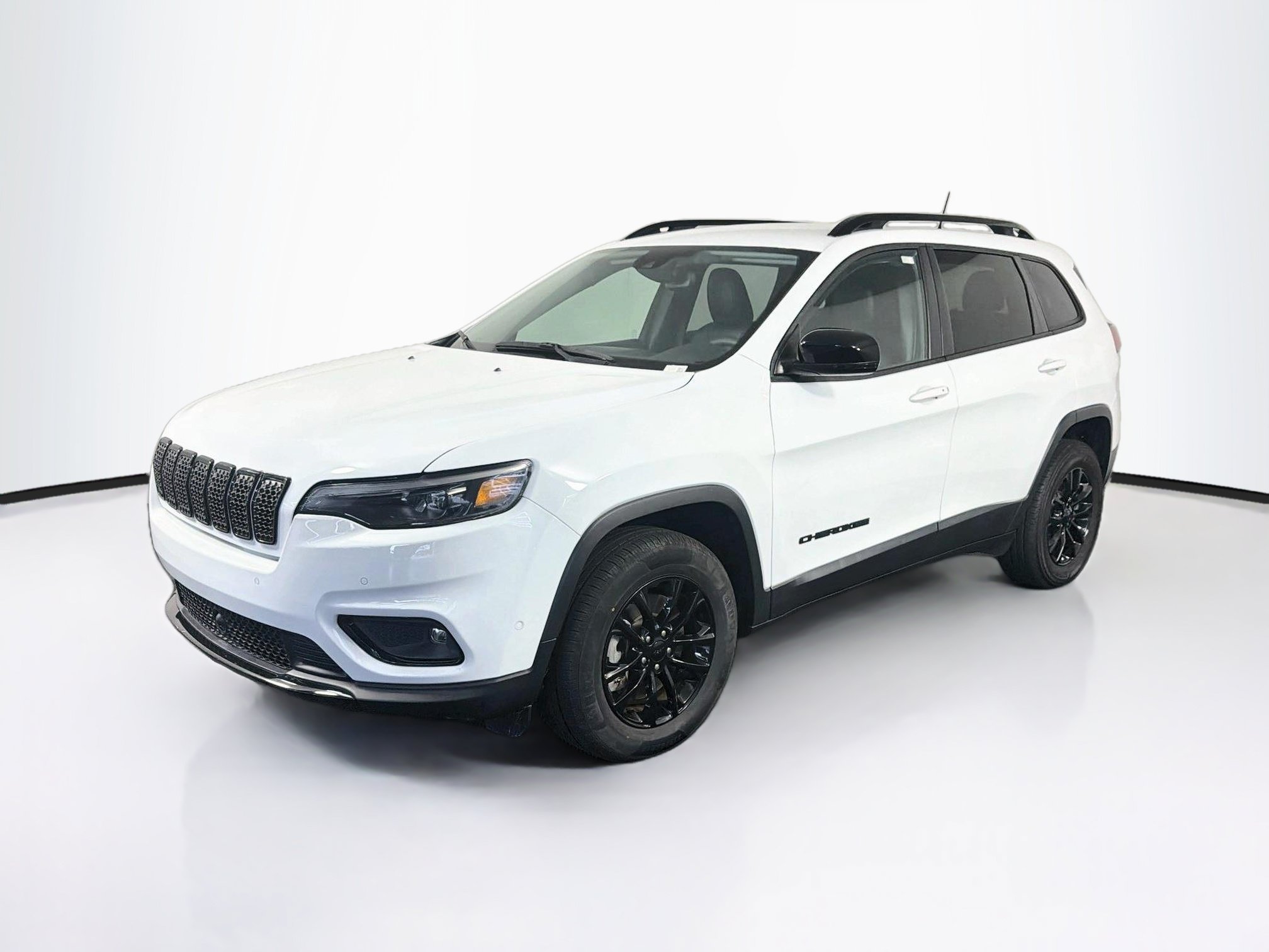 Used 2023 Jeep Cherokee Altitude Lux AWD/4WD image 3