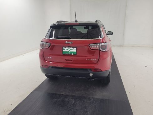 Used 2018 Jeep Compass Limited w/ Navigation Group AWD/4WD image 7
