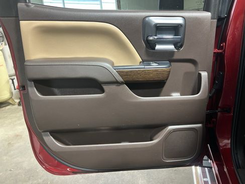 Used 2018 GMC Sierra 3500 Denali w/ Duramax Plus Package image 34