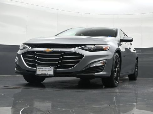 Certified 2025 Chevrolet Malibu LT FWD image 36