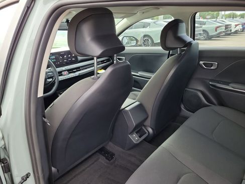 New 2026 Kia K4 FWD image 15