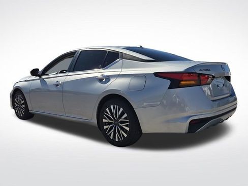 Used 2023 Nissan Altima 2.5 SV image 7