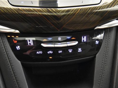 Used 2020 Cadillac XT6 Sport w/ Platinum Package image 21