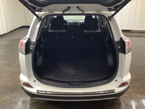 Used 2017 Toyota RAV4 XLE image 11