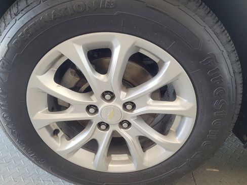 Used 2021 Chevrolet Equinox LT image 31