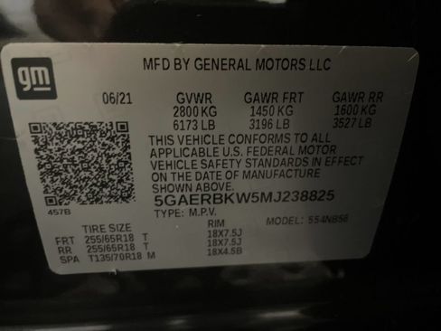 Used 2021 Buick Enclave Essence w/ Sound and Sites Package FWD image 26