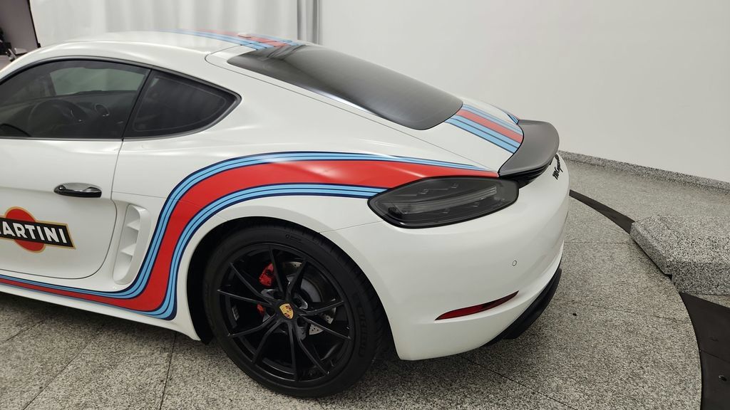 Used 2018 Porsche 718 Cayman GTS RWD image 20