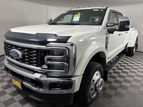 Certified 2025 Ford F450 King Ranch w/ Chrome Package image 3