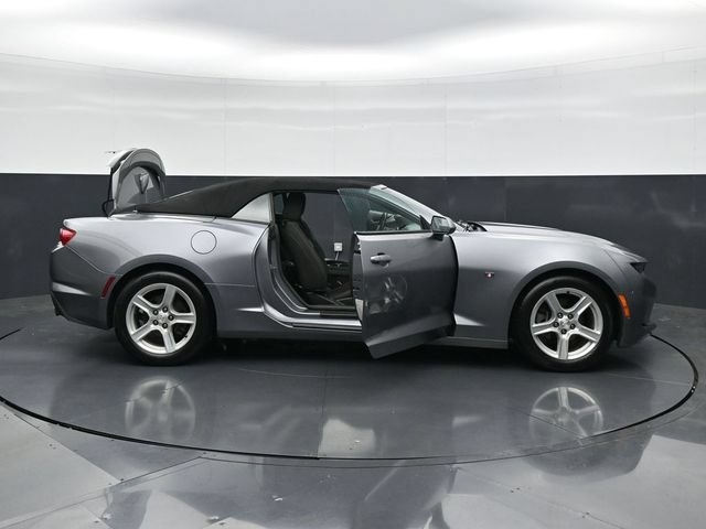 Used 2020 Chevrolet Camaro LT RWD image 45