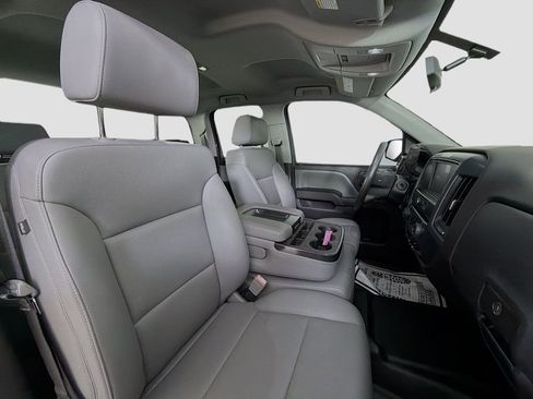 Used 2018 Chevrolet Silverado 1500 W/T w/ Trailering Package image 28