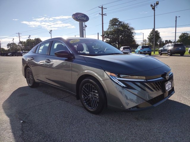 Used 2027 Nissan Sentra SV FWD image 8