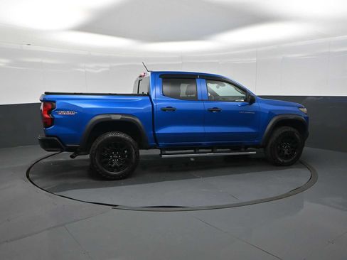 Used 2024 Chevrolet Colorado Trail Boss w/ Advanced Trailering Package AWD/4WD image 9