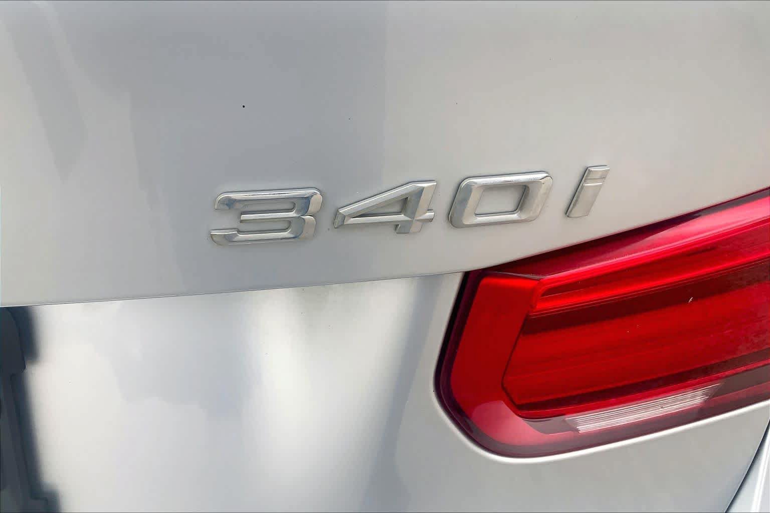 Used 2016 BMW 340i Sedan RWD image 10