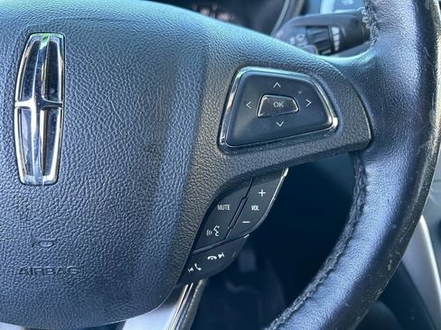 Used 2017 Lincoln MKC Premiere image 13