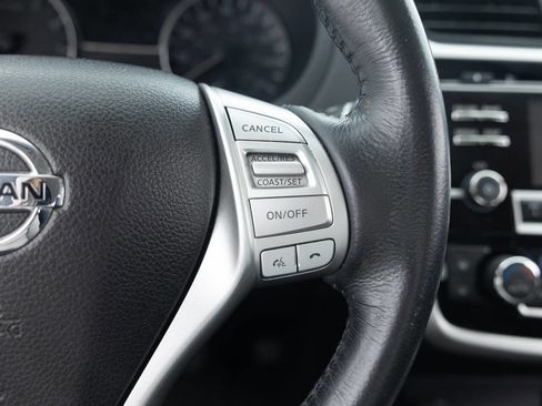 Used 2018 Nissan Altima 2.5 SV image 38