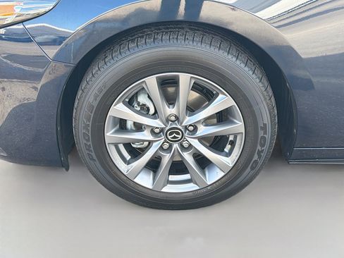 Used 2024 MAZDA MAZDA3 s image 39
