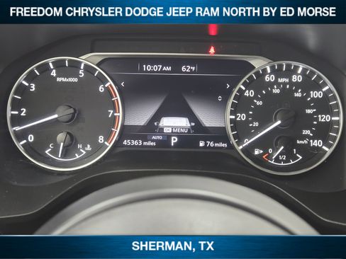 Used 2024 Nissan Rogue SV image 10