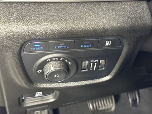 Used 2022 Jeep Grand Cherokee Trailhawk image 19