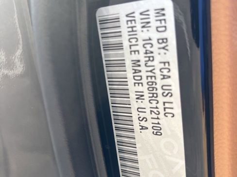 Used 2024 Jeep Grand Cherokee Summit image 52