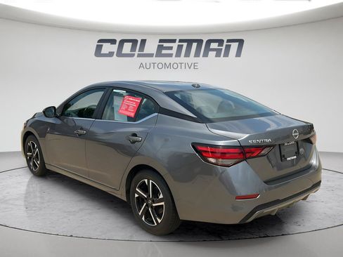 Used 2024 Nissan Sentra SV FWD image 4
