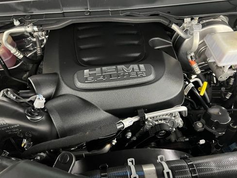 Used 2024 RAM 2500 Big Horn w/ Safety Group image 34