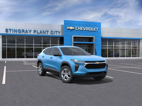 New 2026 Chevrolet Trax LS w/ Driver Confidence Package FWD image 1