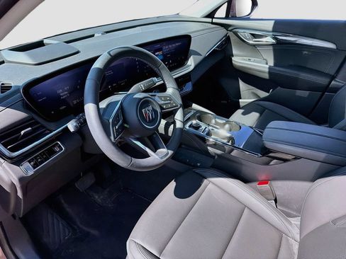 Used 2025 Buick Envision Preferred AWD/4WD image 9