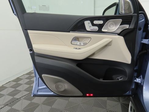 New 2026 Mercedes-Benz GLS 580 4MATIC image 25