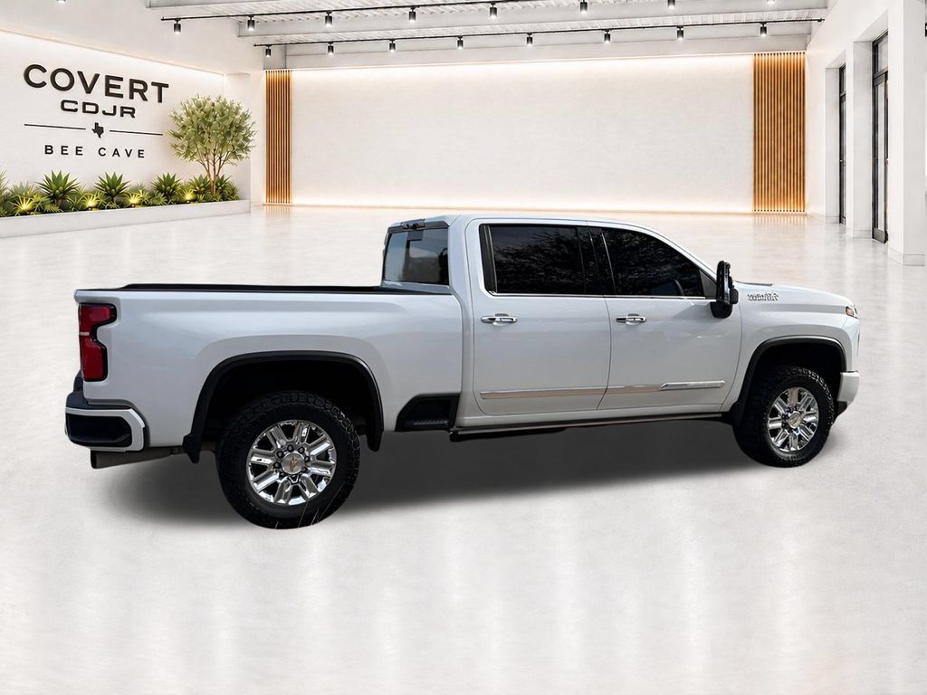 Used 2024 Chevrolet Silverado 2500 High Country w/ High Country Premium Package AWD/4WD image 18