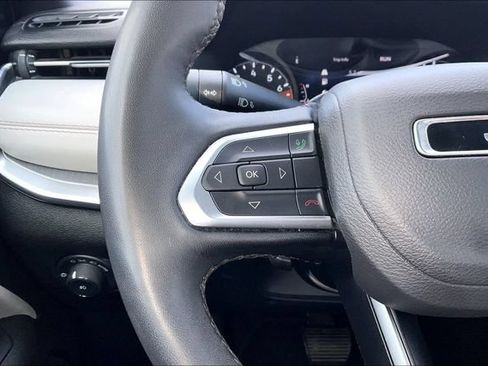 Used 2025 Jeep Compass Limited AWD/4WD image 20