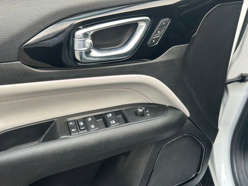 Used 2022 Jeep Compass Limited w/ Elite Group image 19