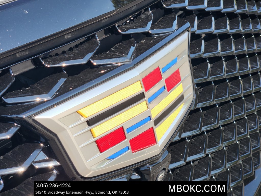 Used 2025 Cadillac Escalade Sport Platinum w/ LPO, Floor Liner Package AWD/4WD image 9