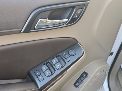 Used 2017 Chevrolet Tahoe LT image 8