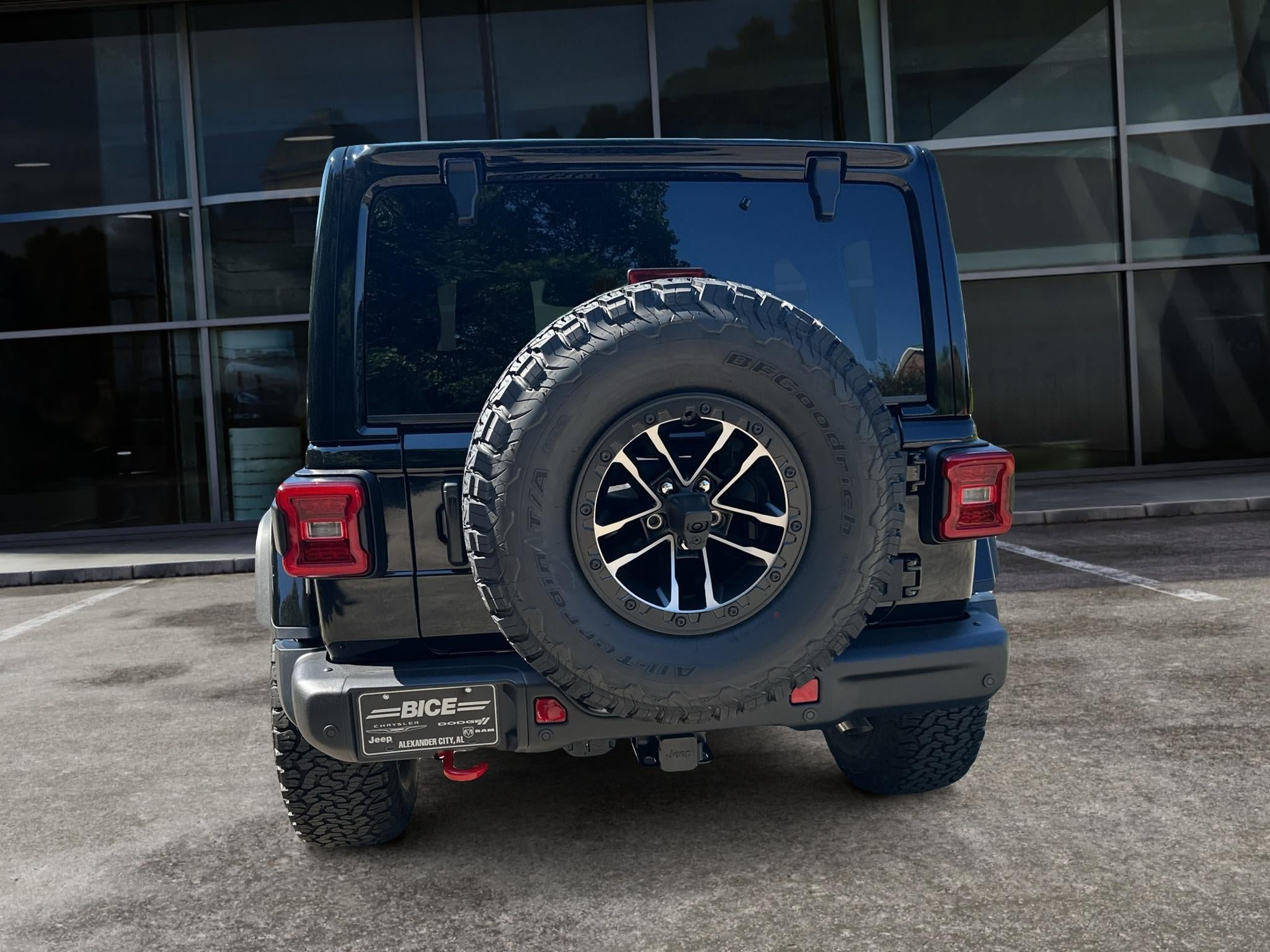 New 2026 Jeep Wrangler Unlimited Rubicon AWD/4WD image 5