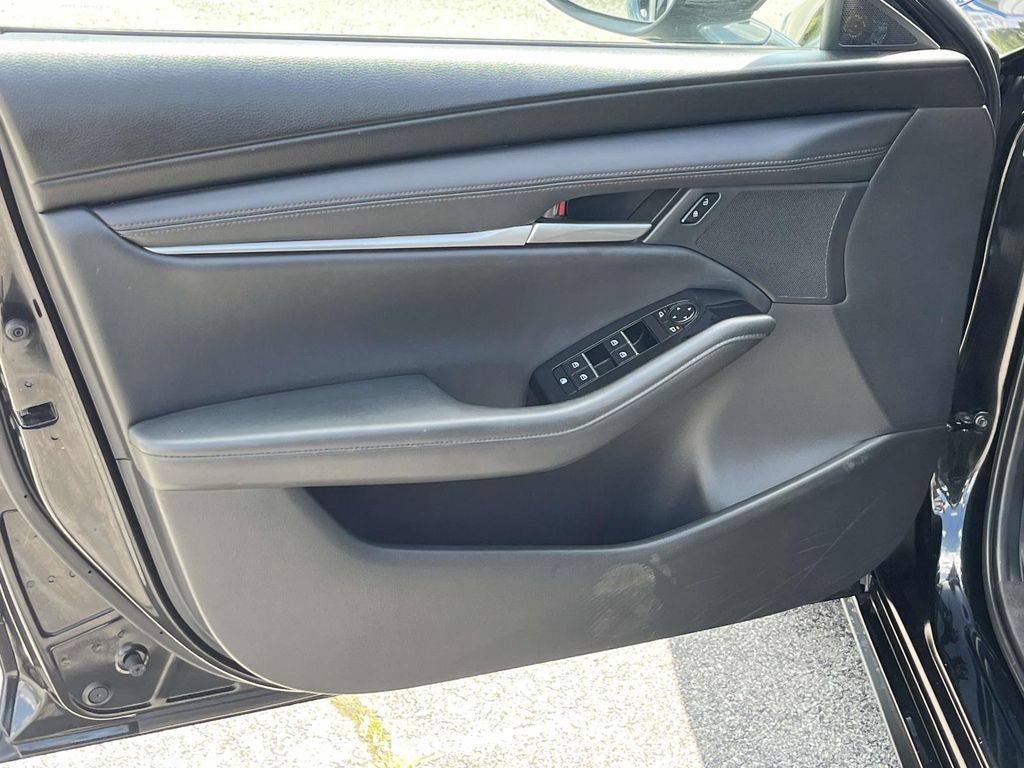 Used 2025 MAZDA MAZDA3 s FWD image 24