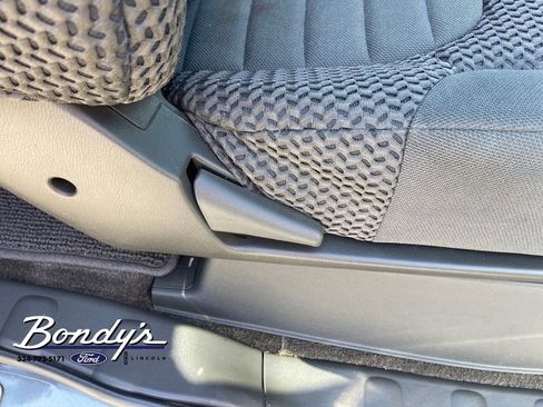 Used 2017 Nissan Frontier SV image 17