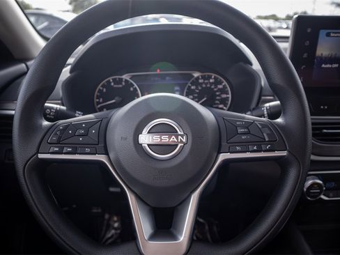 New 2025 Nissan Altima 2.5 SV w/ SV Special Edition Package image 9