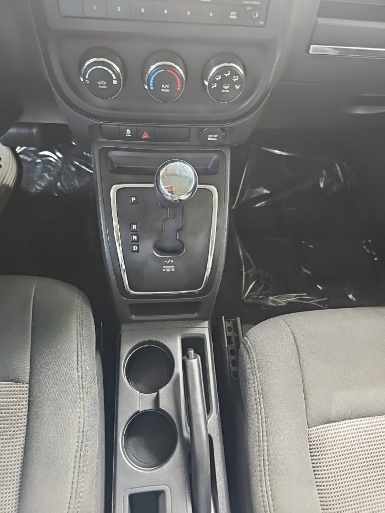 Used 2014 Jeep Patriot Sport w/ Power Value Group FWD image 20