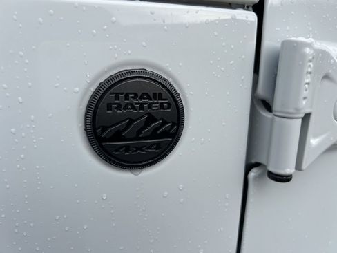 Used 2024 Jeep Wrangler Sport image 29