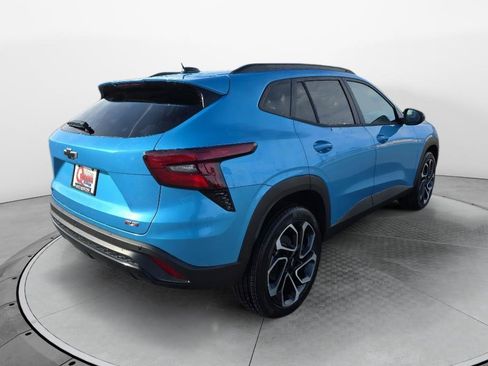 New 2026 Chevrolet Trax RS w/ Sunroof Package FWD image 5