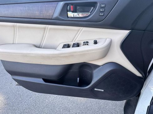 Used 2019 Subaru Outback 2.5i Limited w/ Popular Package #2 image 19