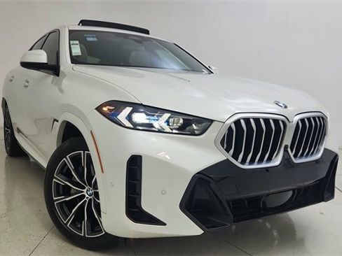 Used 2025 BMW X6 xDrive40i image 94