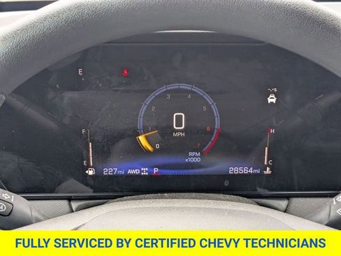 Used 2025 Chevrolet TrailBlazer LT AWD/4WD image 19