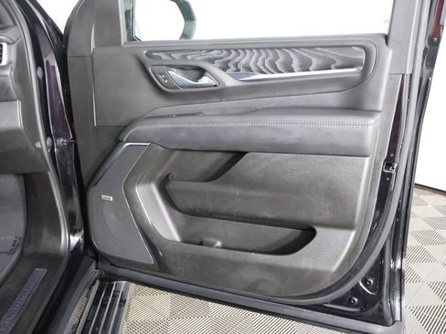 Used 2023 GMC Yukon Denali image 32
