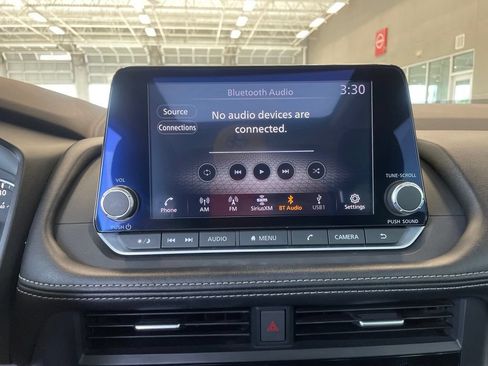 Certified 2023 Nissan Rogue SV w/ SV Premium B Package FWD image 16