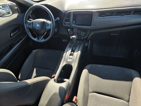 Certified 2022 Honda HR-V Sport image 16