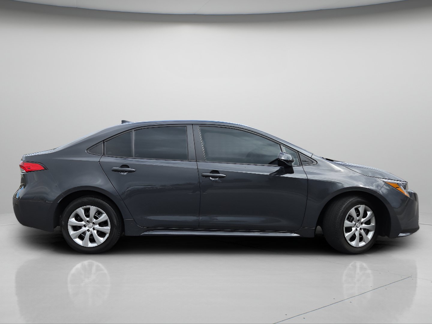 Used 2026 Toyota Corolla LE w/ Carpet Mat Package (TMS) FWD image 20