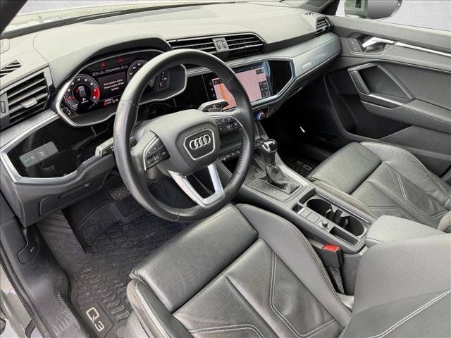 Used 2020 Audi Q3 2.0T Prestige w/ Prestige Package AWD/4WD image 10