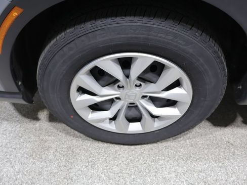 Used 2024 Honda CR-V LX image 10